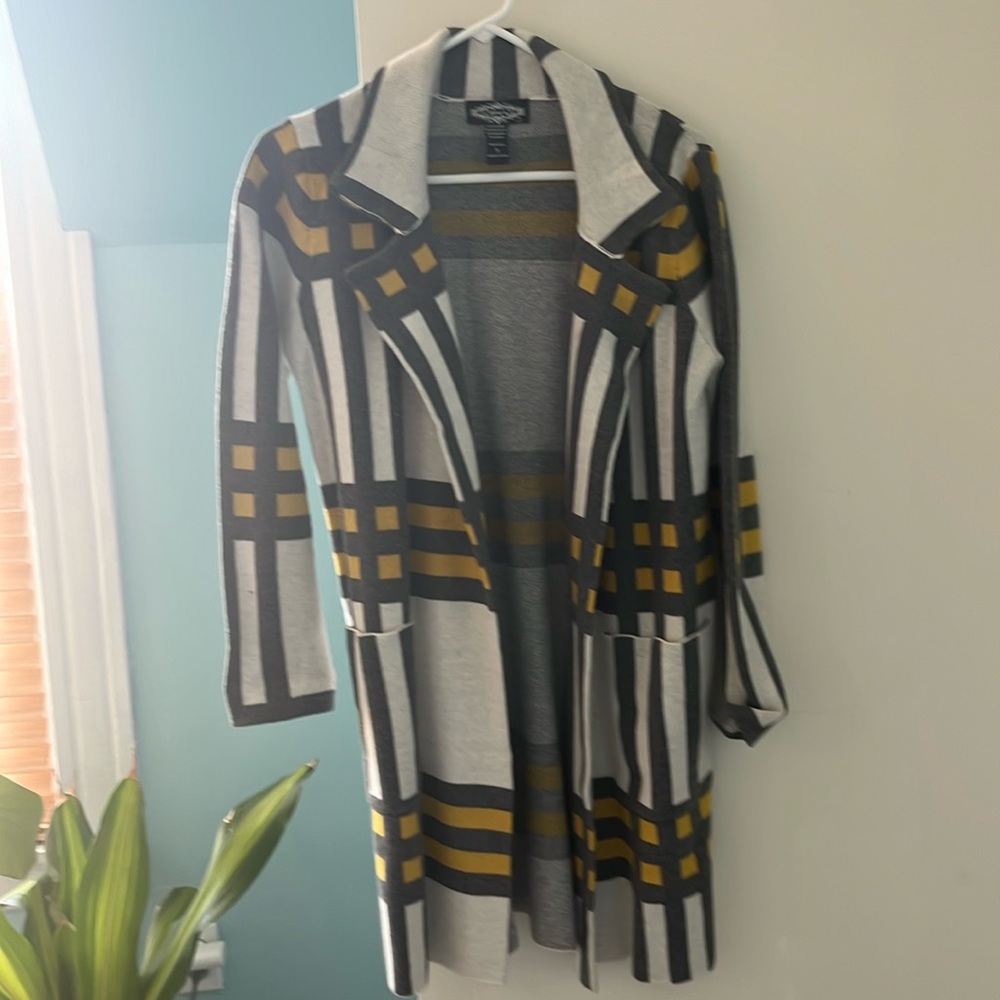 Professional sweater coat with pockets